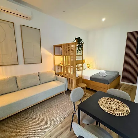 Travel Habitat Loft Sea & Port